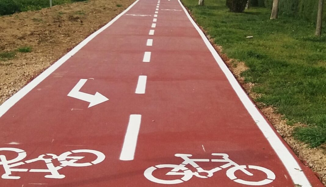 La Diputación de Badajoz licita obras de movilidad sostenible en carreteras provinciales por 1,3 millones de euros
