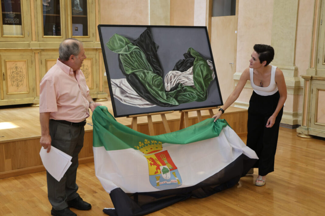 La Asociación Cultural Extremeña Zurbarán de Badalona distingue a la presidenta de la Diputación de Badajoz como 'Extremeña del Año'