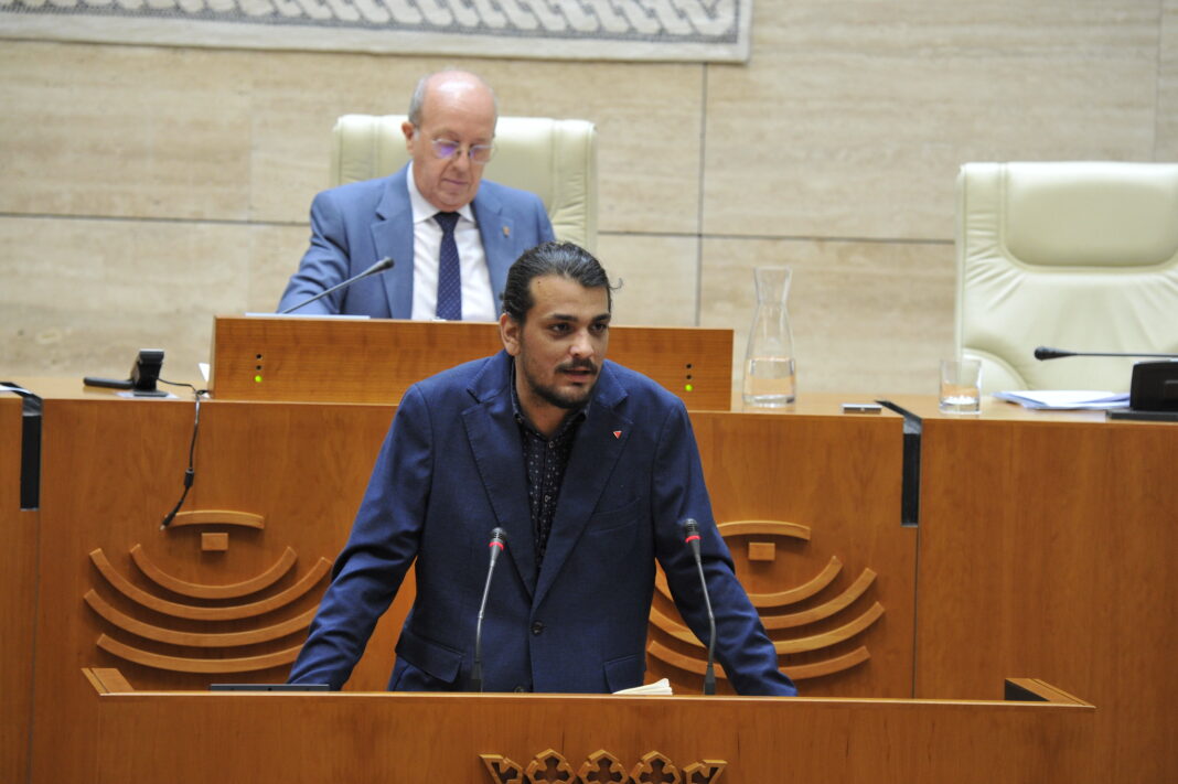 La Asamblea de Extremadura rechaza mantener íntegra la ecotasa a las propietarias de Almaraz
