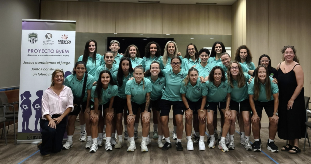 La Diputación de Badajoz amplía a 43 futbolistas el programa ByEM del Sport Extremadura CD