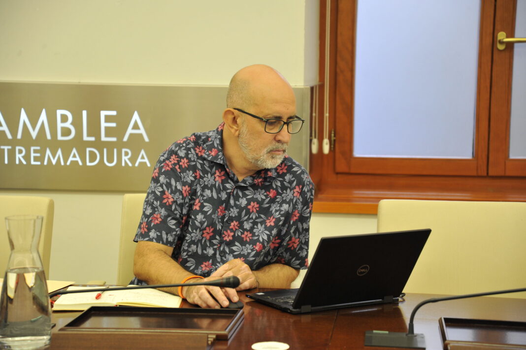 Las Urgencias del área de salud de Cáceres llegan a la Comisión de Salud tras dos dimisiones